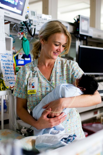 Mother-Baby Nurses Enhance Your Pregnancy Care And Birth - Healthy Mom & Baby
