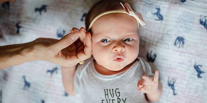 6 Reasons Your Baby Needs a Primary NICU Nurse - Hand to Hold